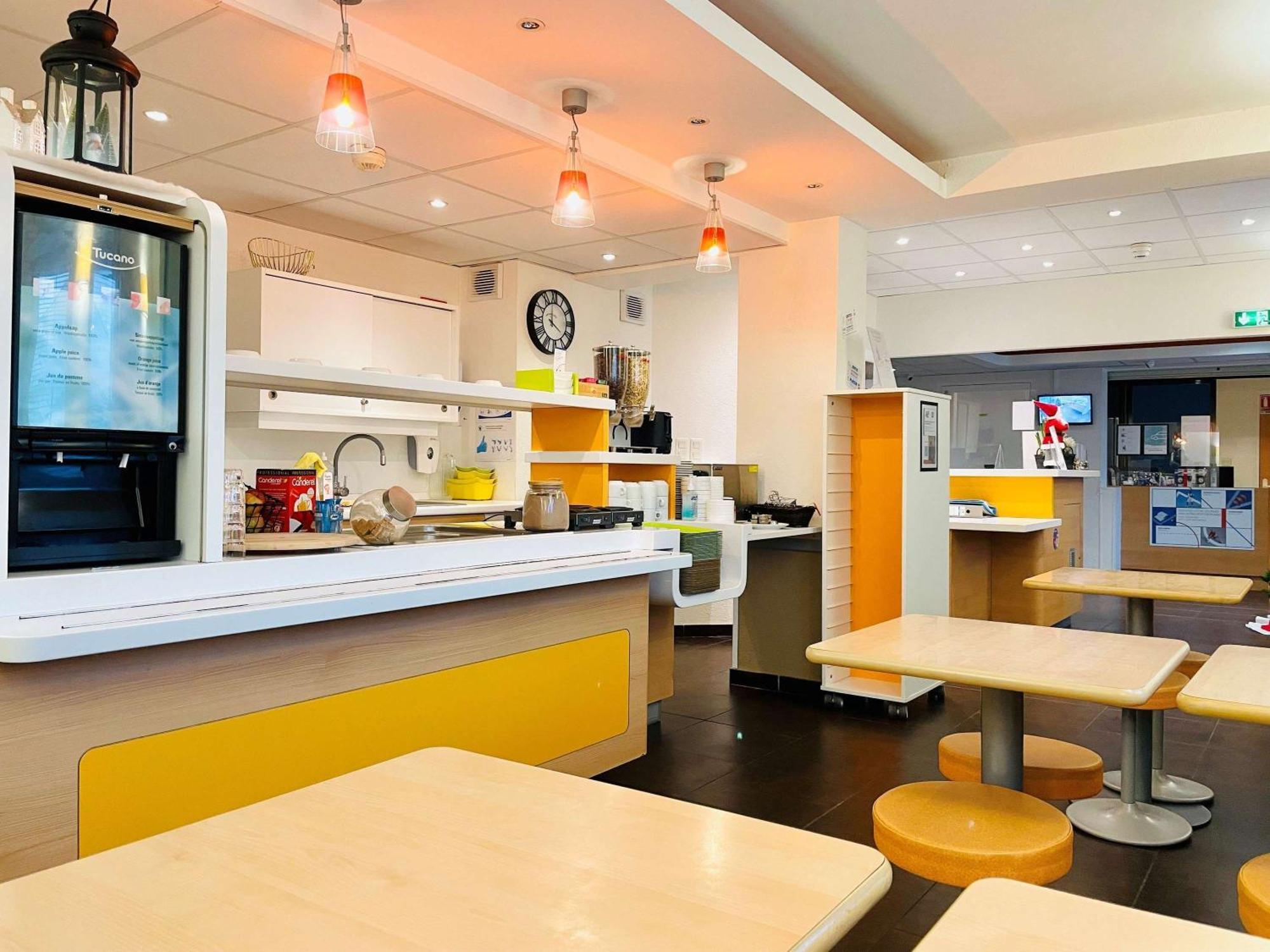 Ibis Budget Roye Εξωτερικό φωτογραφία
