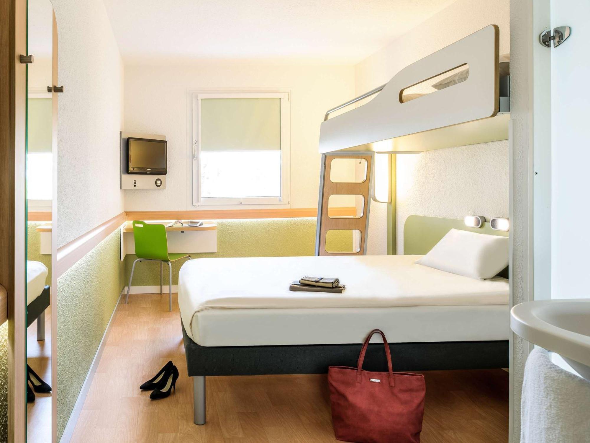 Ibis Budget Roye Εξωτερικό φωτογραφία